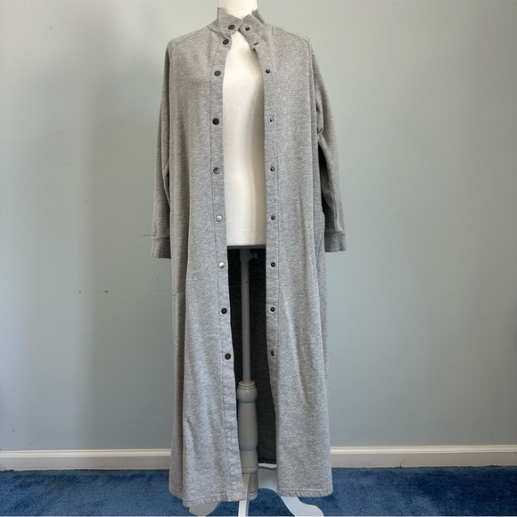 Gray Long Button-Up Robe - Picture 3 of 17